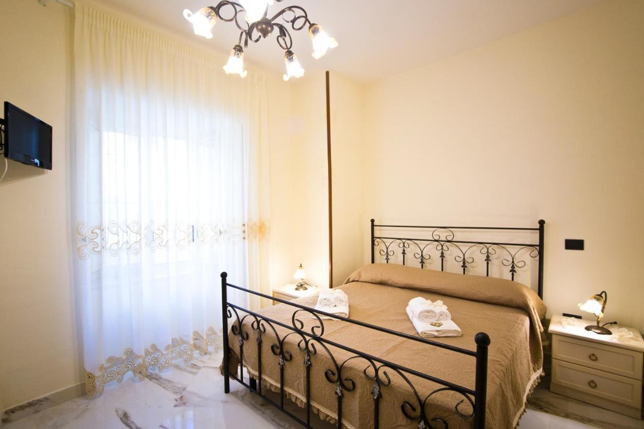 B&B Serena Castellammare di Stabia Exteriör bild