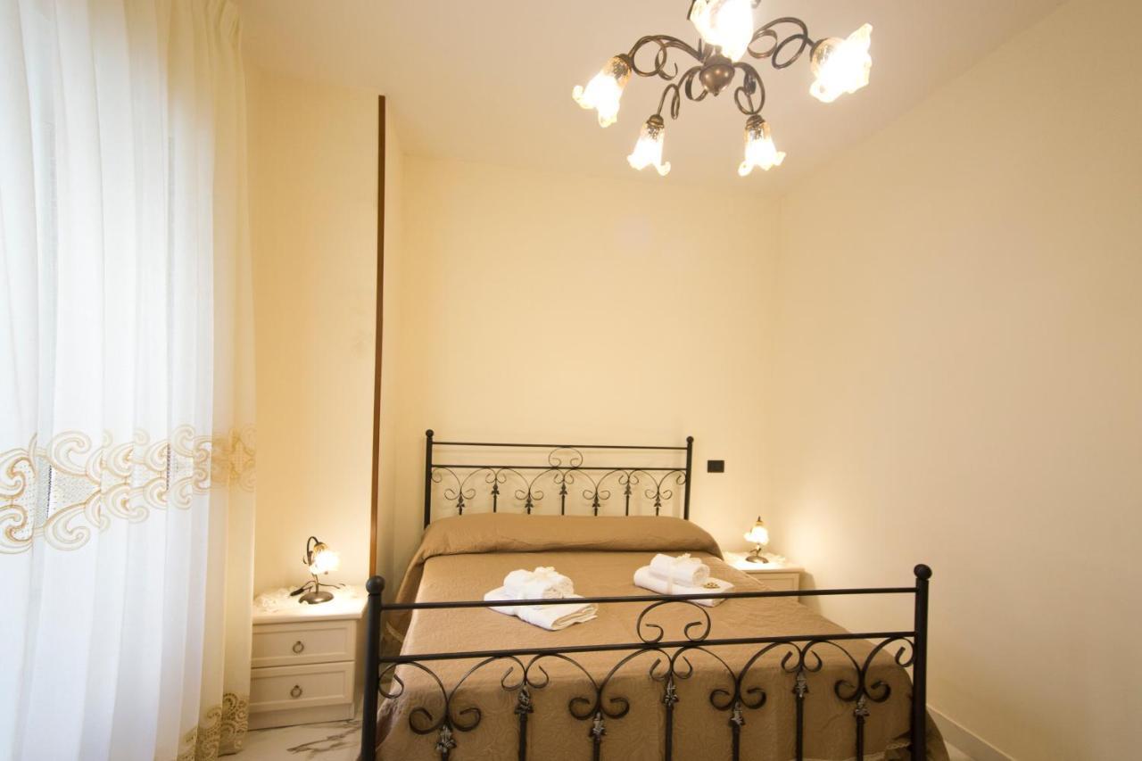 B&B Serena Castellammare di Stabia Exteriör bild