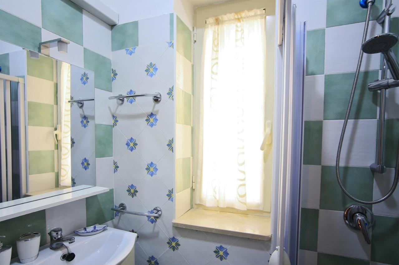 B&B Serena Castellammare di Stabia Exteriör bild